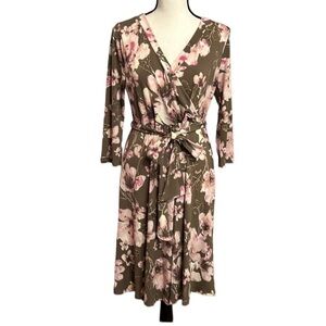 Pinkblush Olive and Pink Floral V-neck dress Size Large
